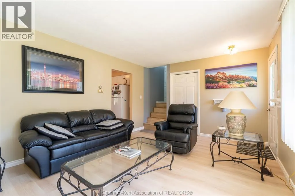 3 GOLDMERE DRIVE
