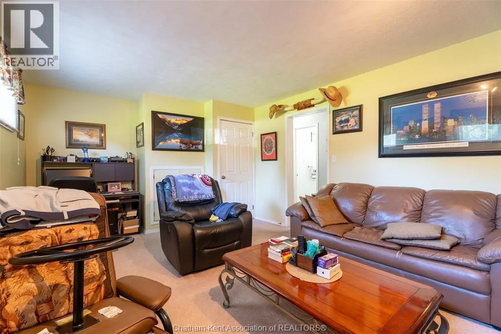 3 GOLDMERE DRIVE