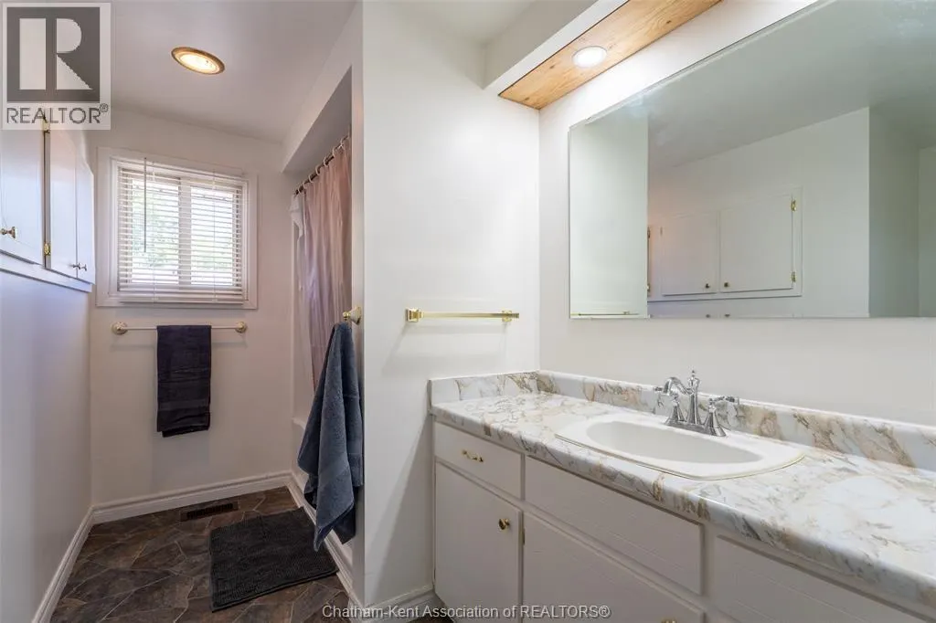 3 GOLDMERE DRIVE