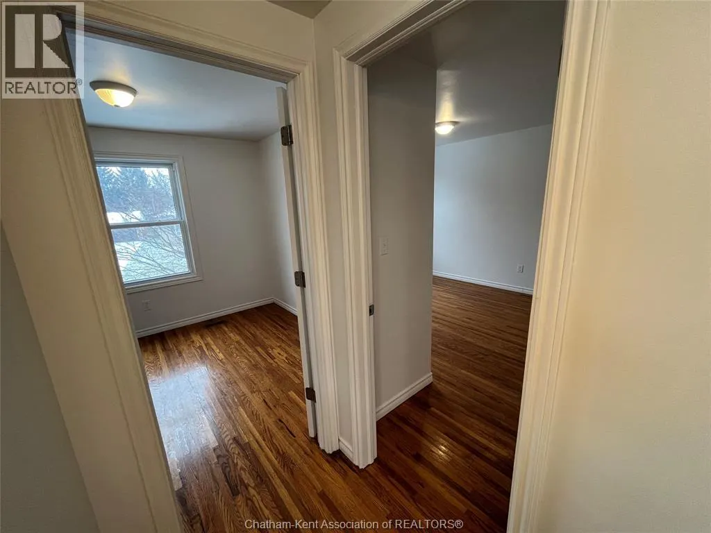 12 Athlone COURT