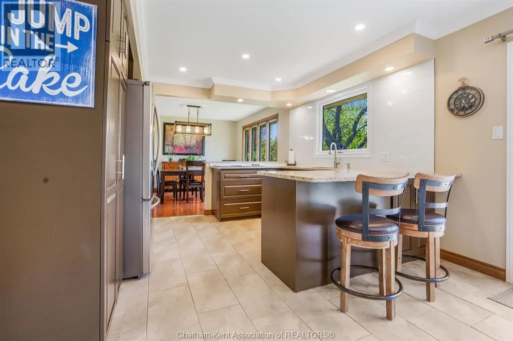 10609 Lakeview DRIVE