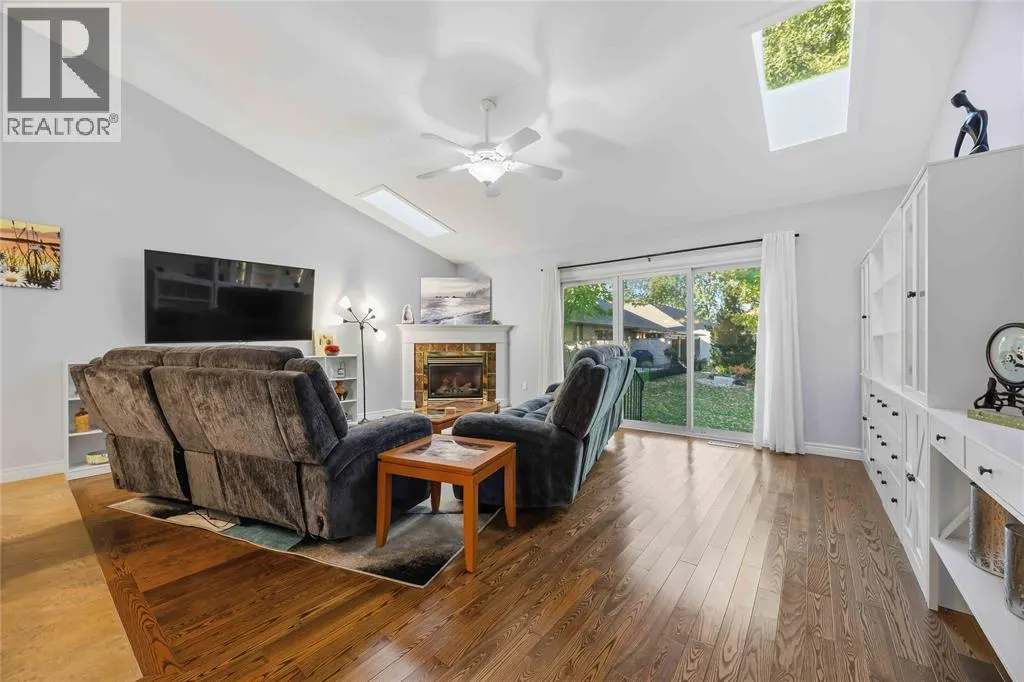 260 CASSANDRA BOULEVARD