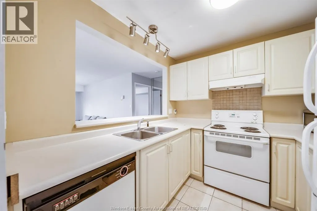 3000 SANDWICH ST Unit# 309