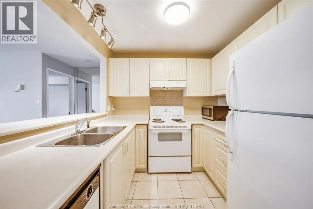 3000 SANDWICH ST Unit# 309