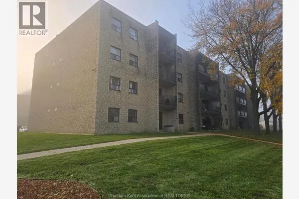 140 PARK AVENUE East Unit# 108
