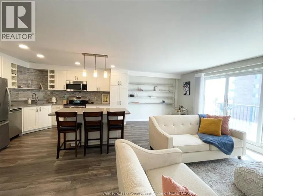 8591 RIVERSIDE DRIVE East Unit# 810