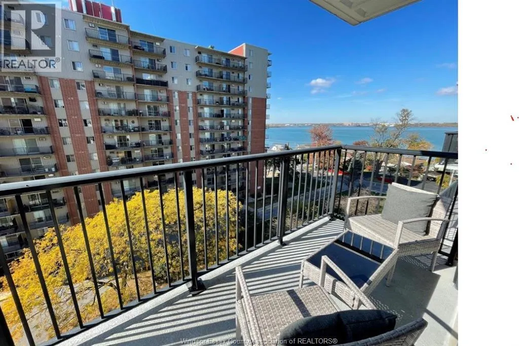 8591 RIVERSIDE DRIVE East Unit# 810