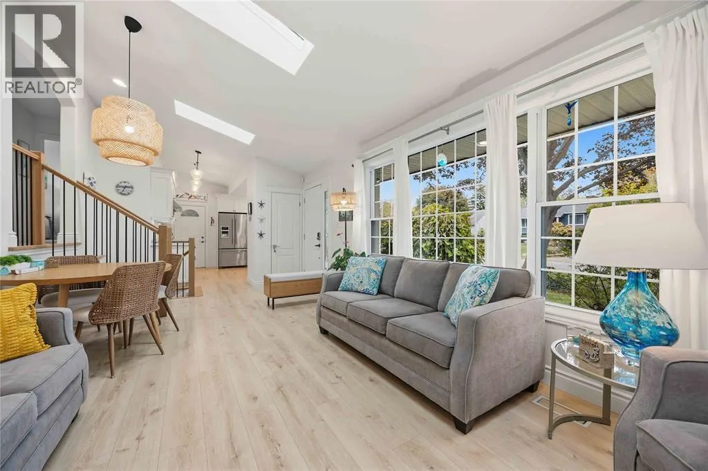 1705 MULBERRY STREET