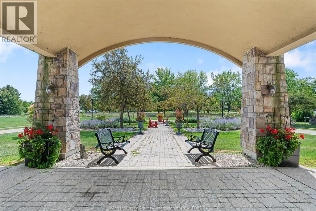 34 Boblo Island BOULEVARD Unit# 407