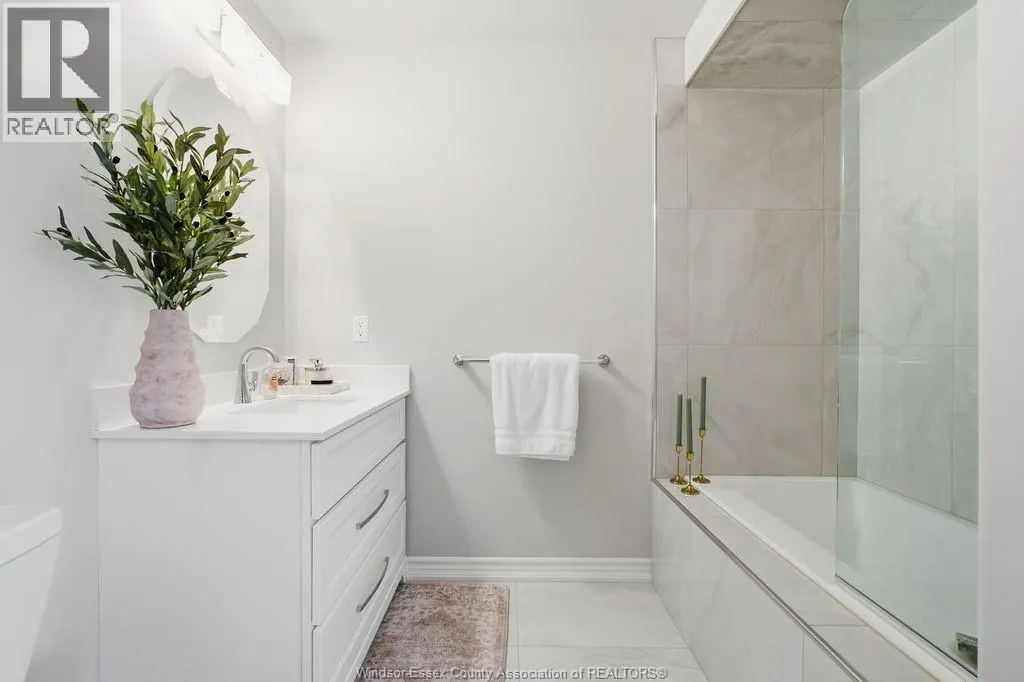 350 TUSCANY CRESCENT
