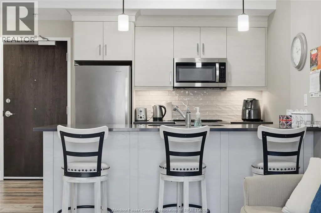 5840 NEWMAN Unit# 202