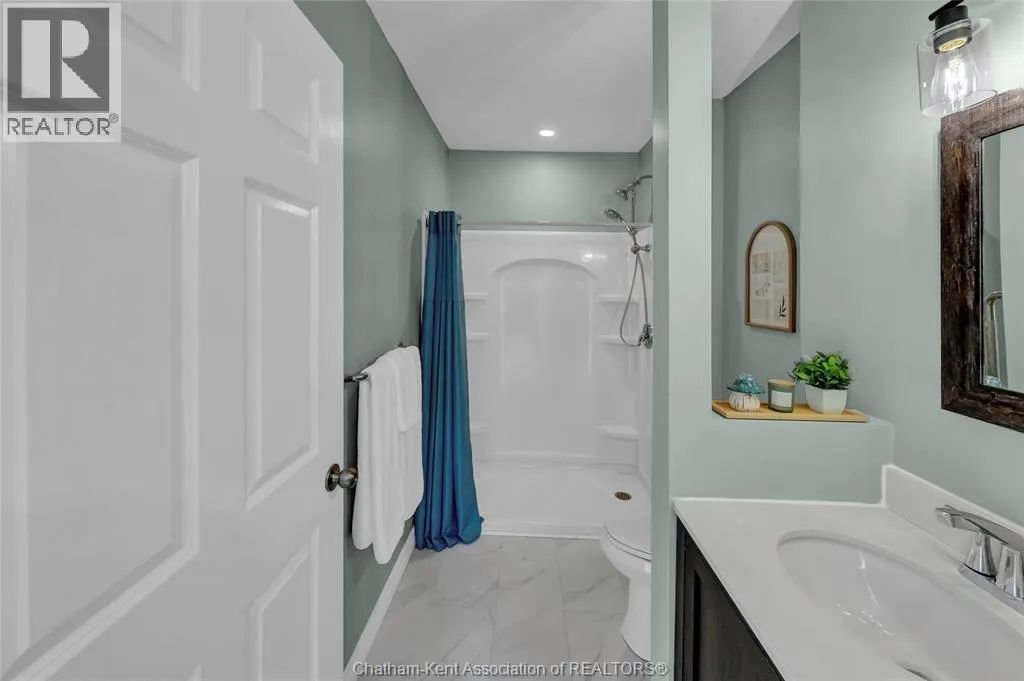 44 Drummond STREET