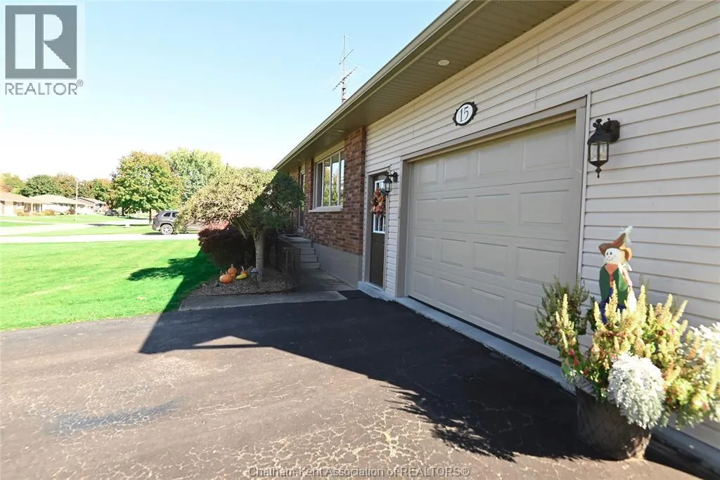 15 HILLSDALE AVENUE
