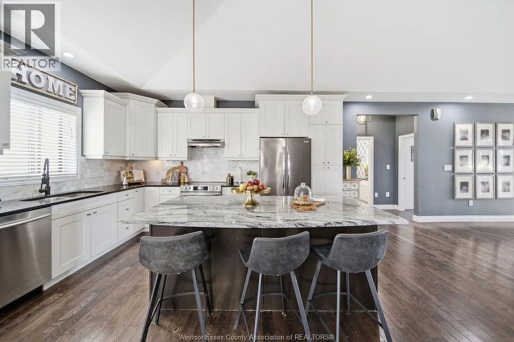1302 DEER RUN TRAIL