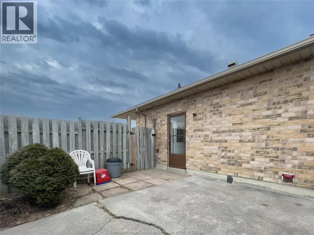 1198 Highnoon DRIVE Unit# Lower Unit