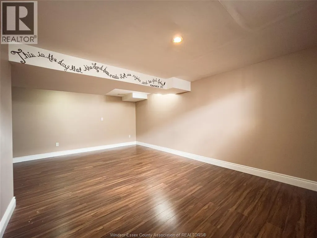 1198 Highnoon DRIVE Unit# Lower Unit