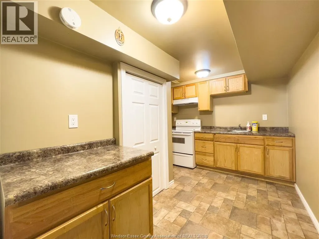 1198 Highnoon DRIVE Unit# Lower Unit