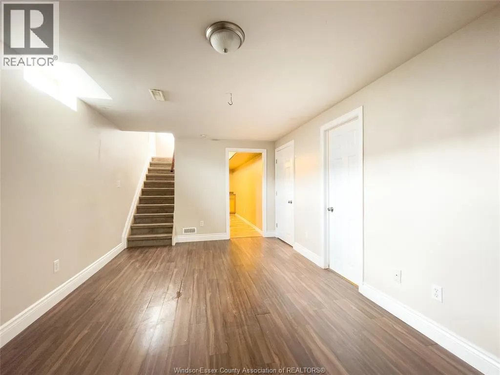 1198 Highnoon DRIVE Unit# Lower Unit