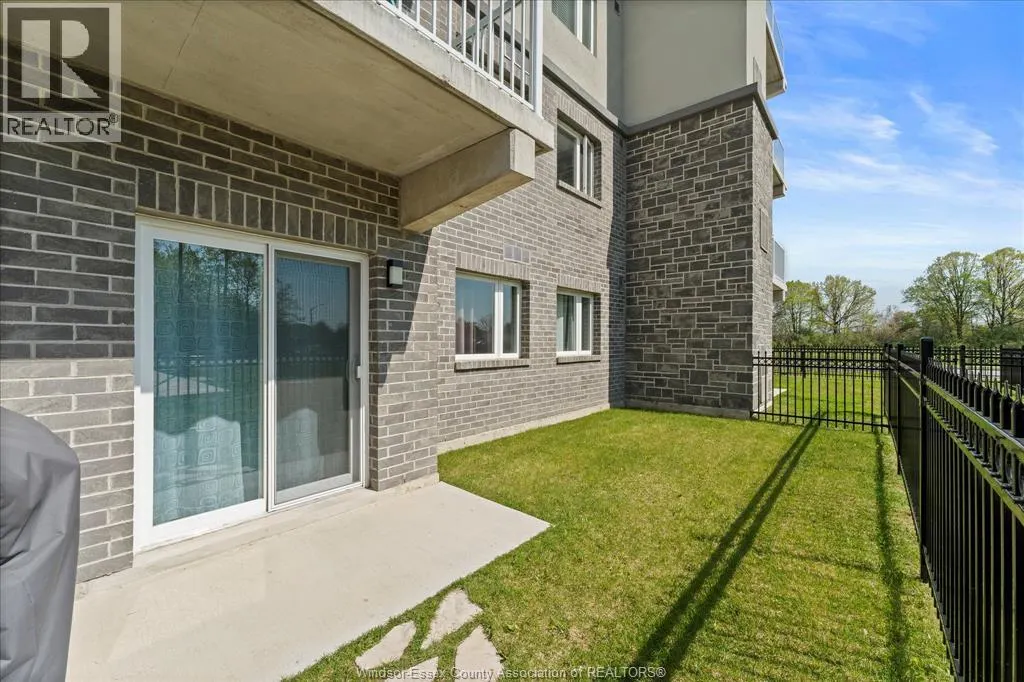 1675 BANWELL Unit# 106
