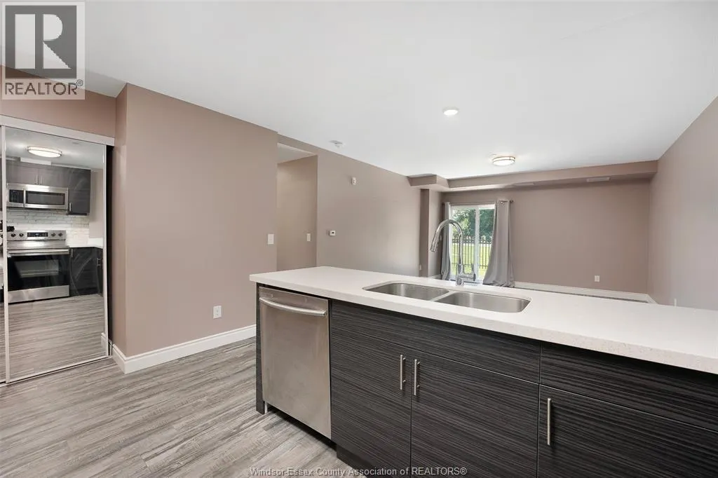 1675 BANWELL Unit# 106