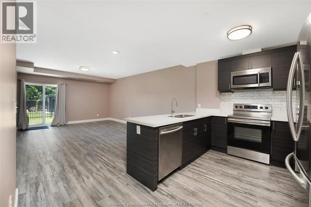 1675 BANWELL Unit# 106