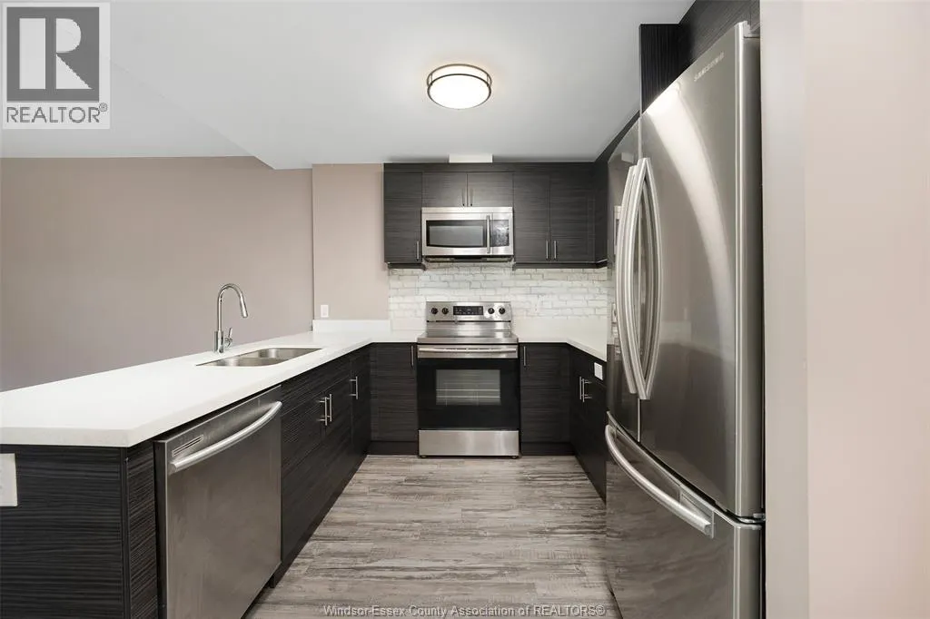 1675 BANWELL Unit# 106