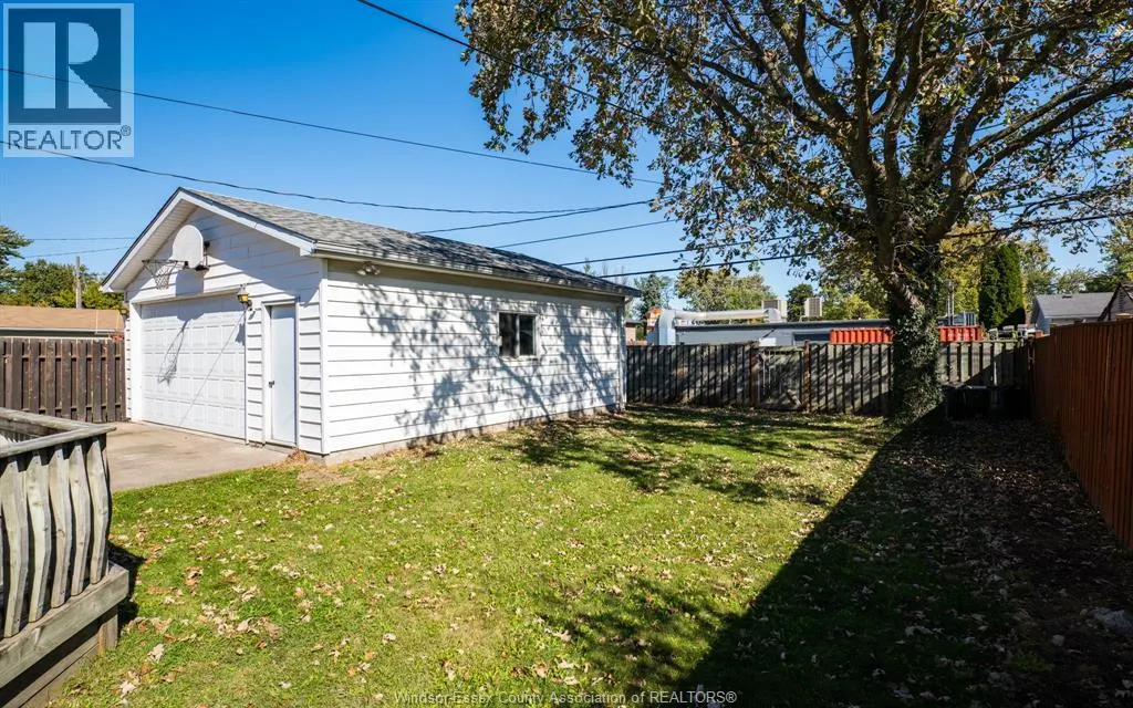 3172 Clemenceau BOULEVARD