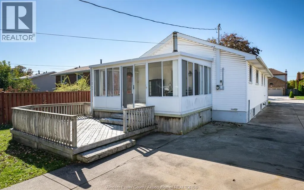 3172 Clemenceau BOULEVARD