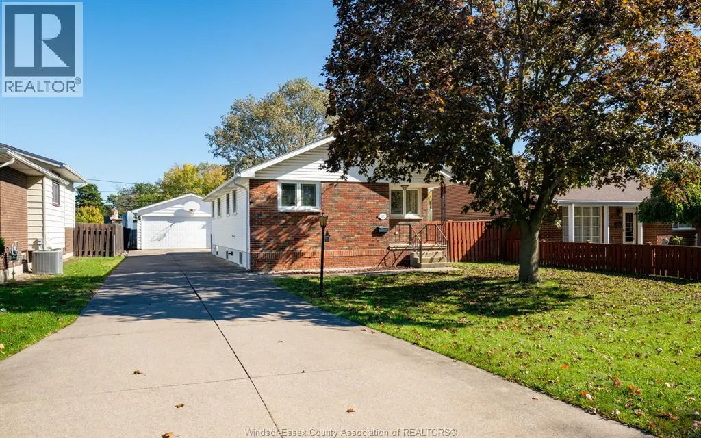 3172 Clemenceau BOULEVARD