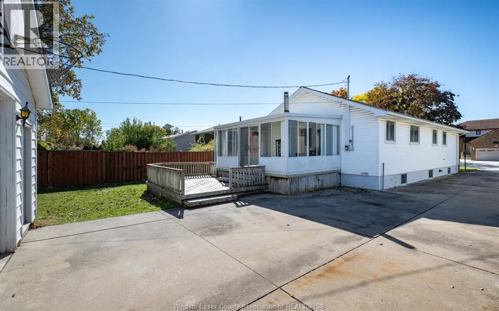 3172 Clemenceau BOULEVARD