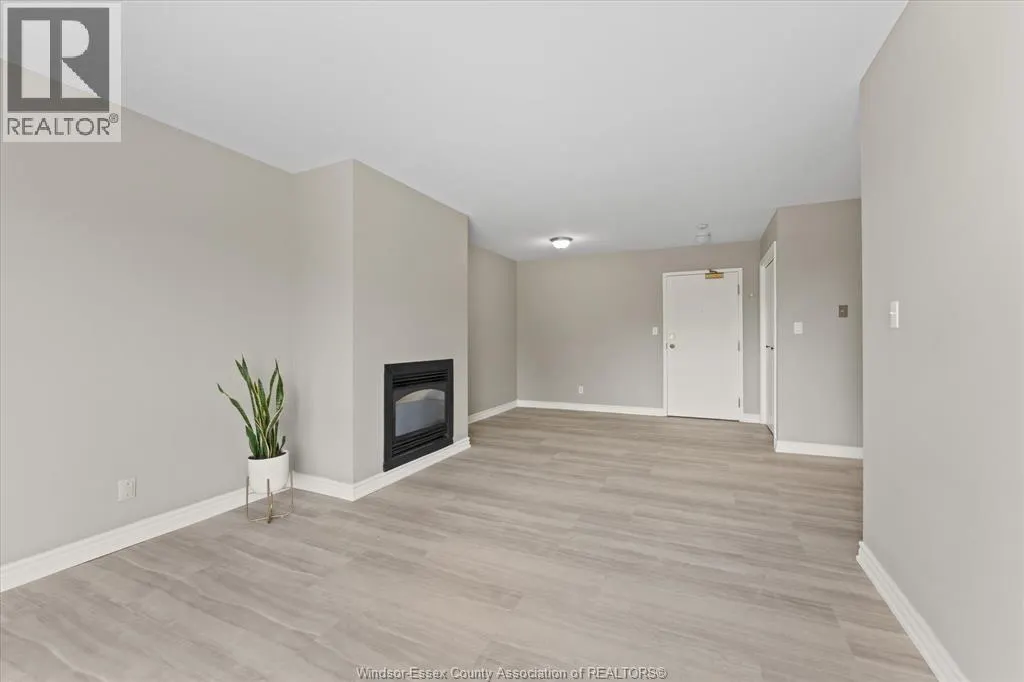 44 ROBSON Unit# 303