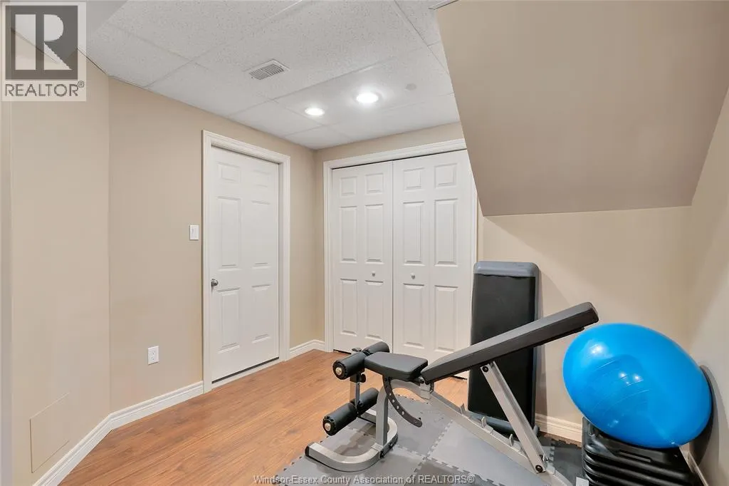 65 FAIRWAY CRESCENT Unit# 4