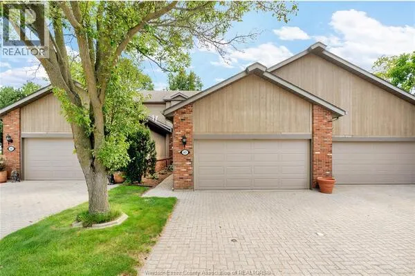 65 FAIRWAY CRESCENT Unit# 4