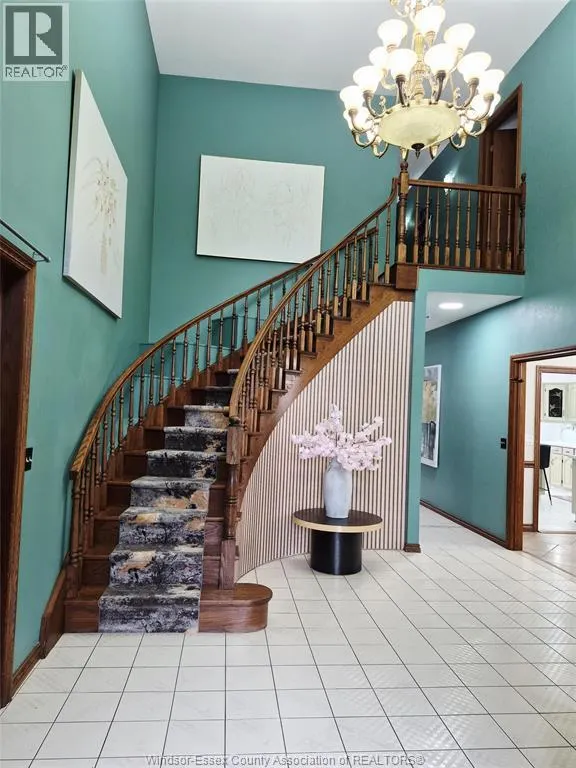 172 POINTE WEST DRIVE