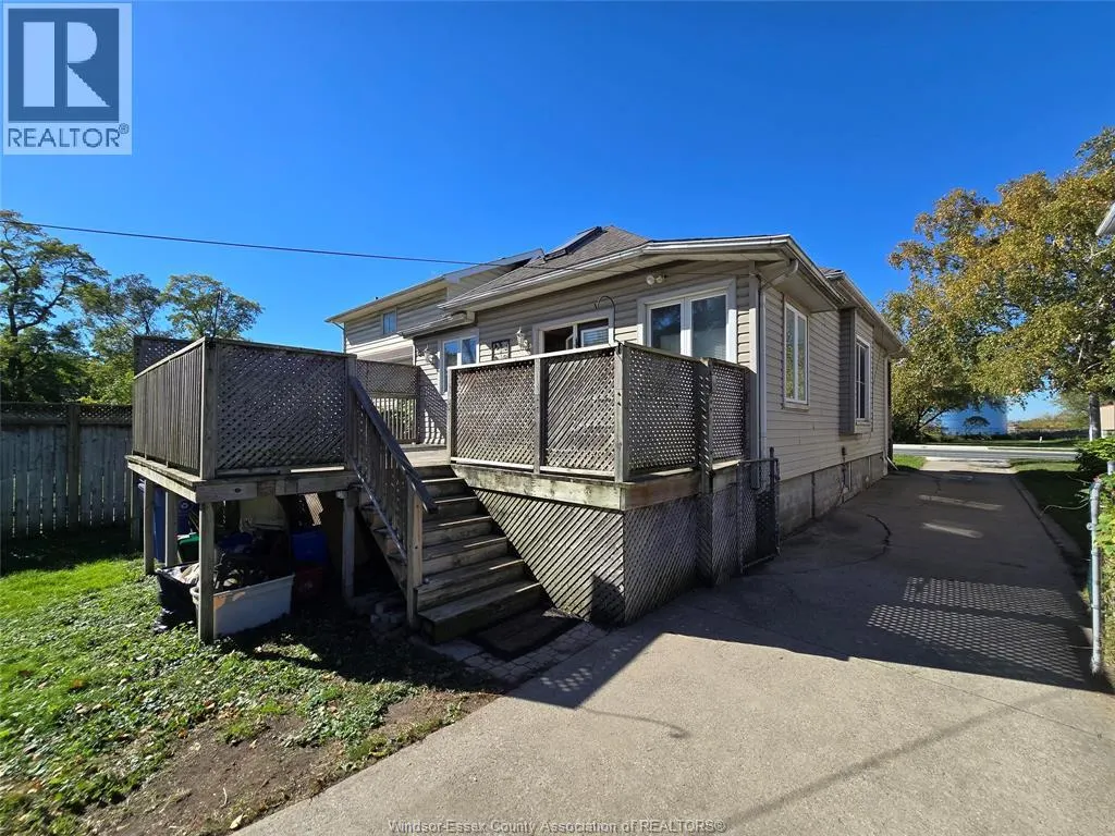 3515 SANDWICH STREET