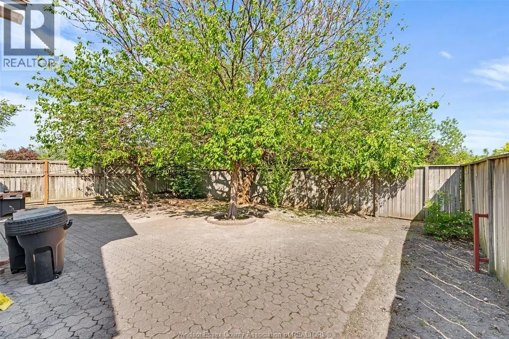 3999 GRAND MARAIS ROAD East