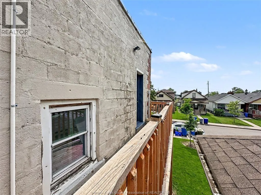 800-808 SHEPHERD STREET East