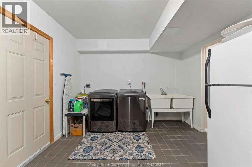 6410 JAMIE COURT