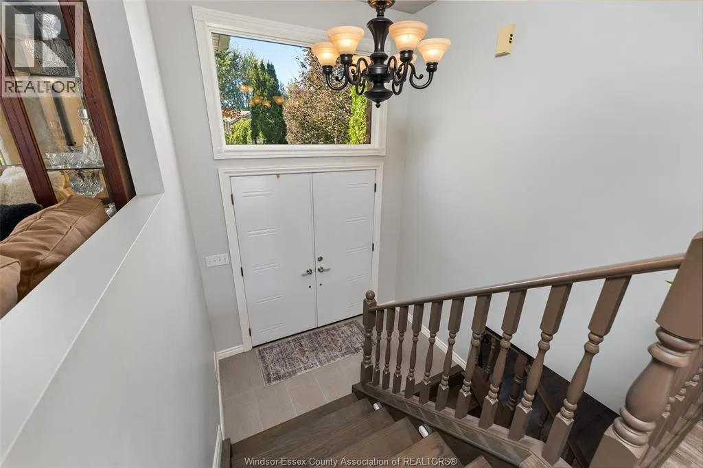 6410 JAMIE COURT