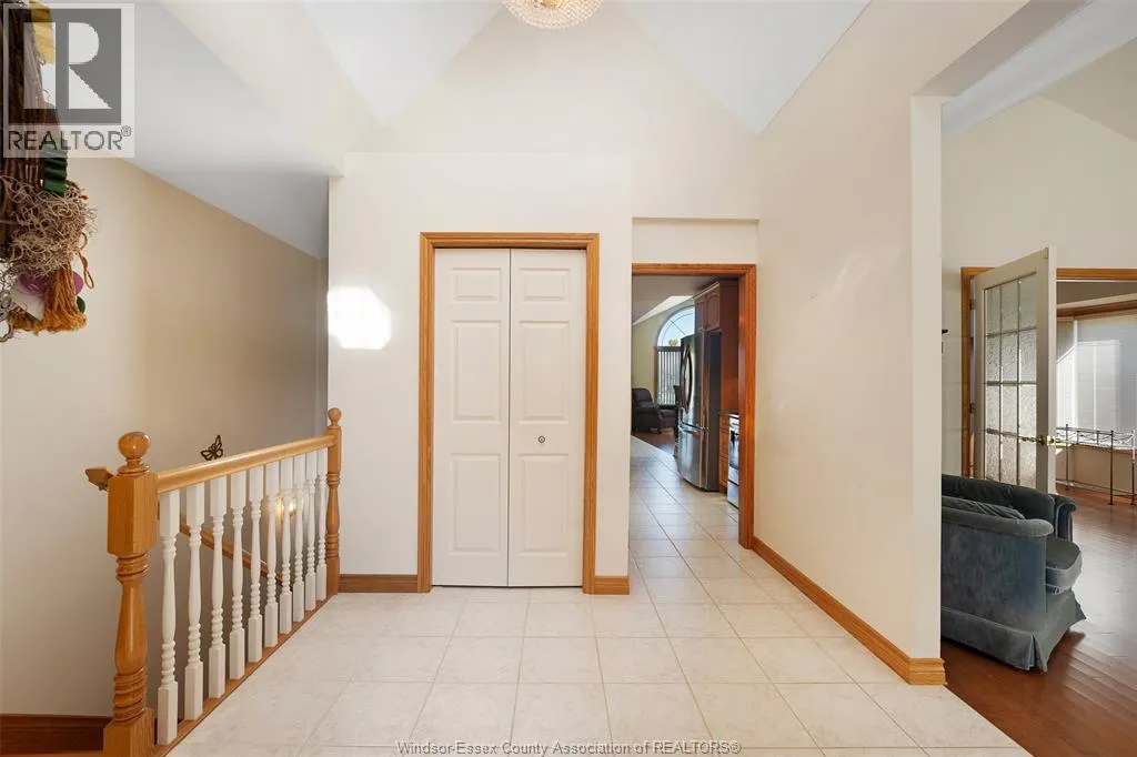 1353 IMPERIAL CRESCENT