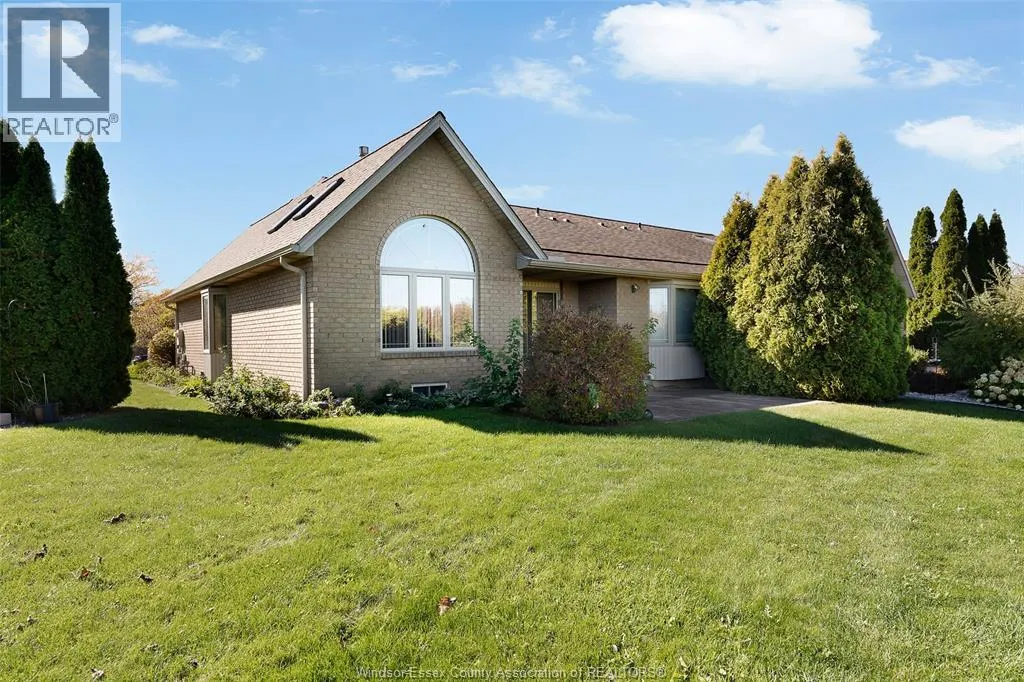 1353 IMPERIAL CRESCENT