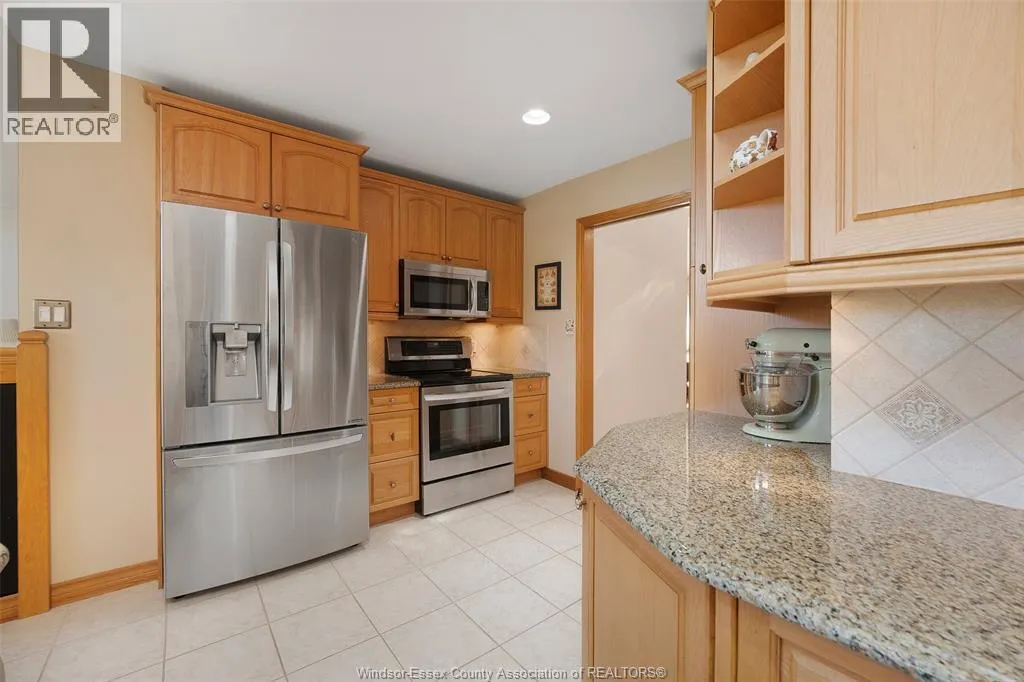 1353 IMPERIAL CRESCENT