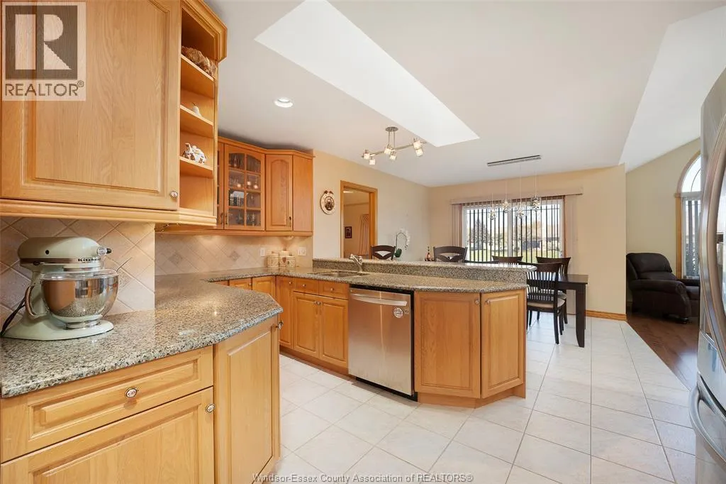 1353 IMPERIAL CRESCENT