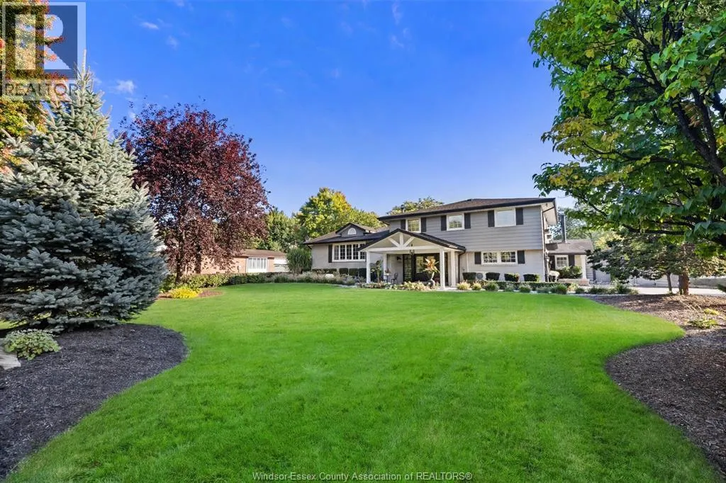 375 RUSSELL WOODS DRIVE