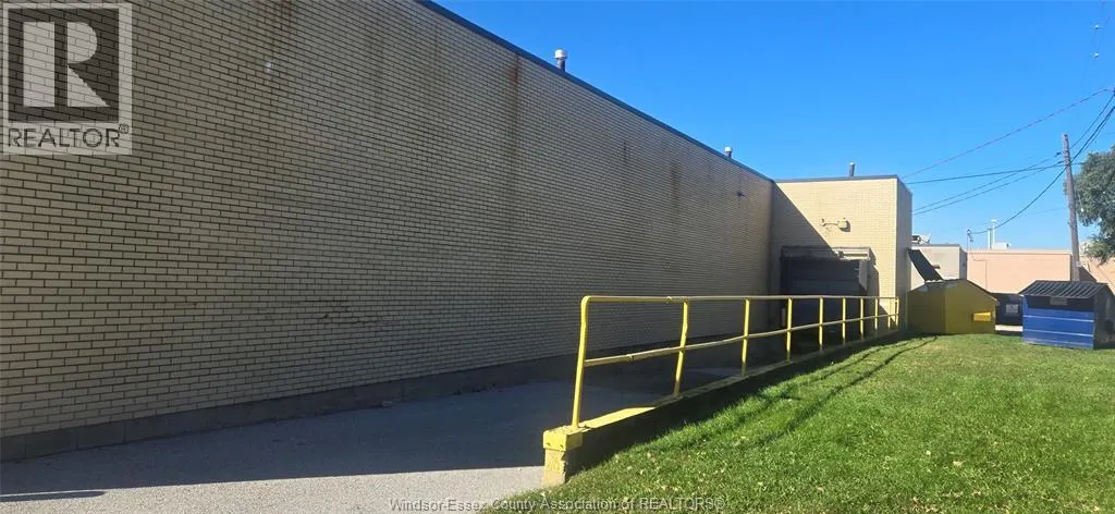 1640 HURON CHURCH ROAD Unit# A010020A BACK