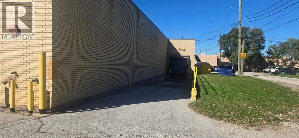 1640 HURON CHURCH ROAD Unit# A010020A BACK