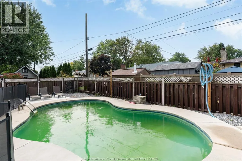 2767 BUCKINGHAM