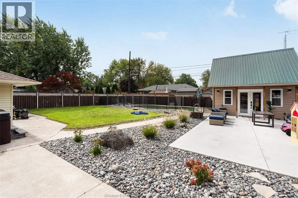 2767 BUCKINGHAM