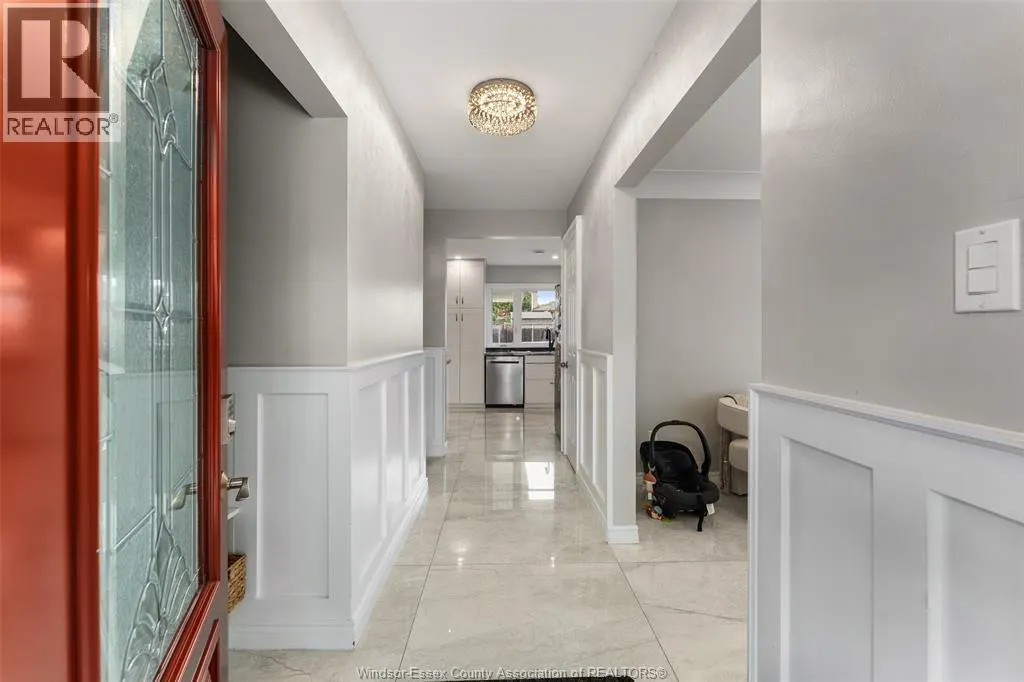 2767 BUCKINGHAM