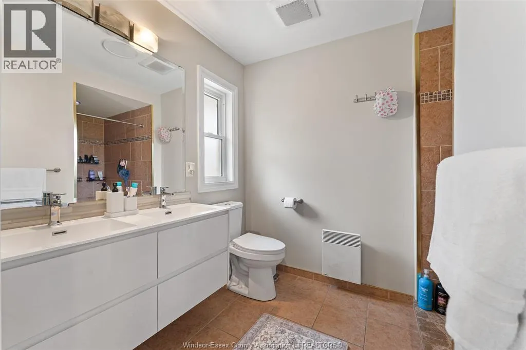 2767 BUCKINGHAM
